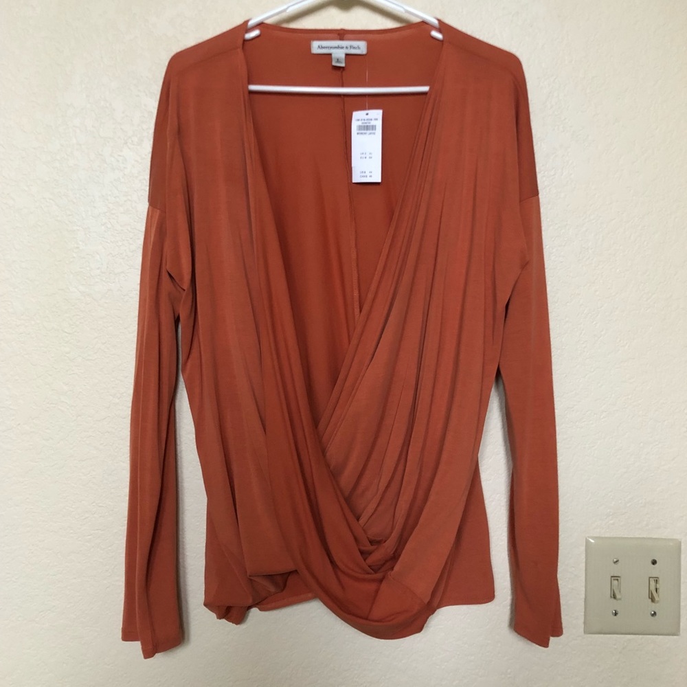 NWT Abercrombie & Fitch Long Sleeve Surplice Top